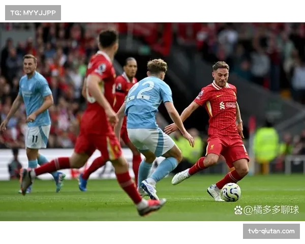 诺丁汉森林2-1卢顿，制胜球来自于中场断球后发动的快速反击